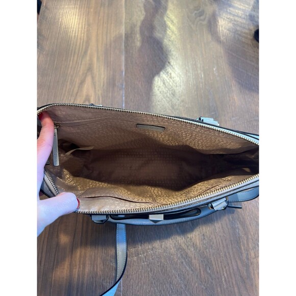 Kate Spade patent leather handbags - Picture 6 of 10